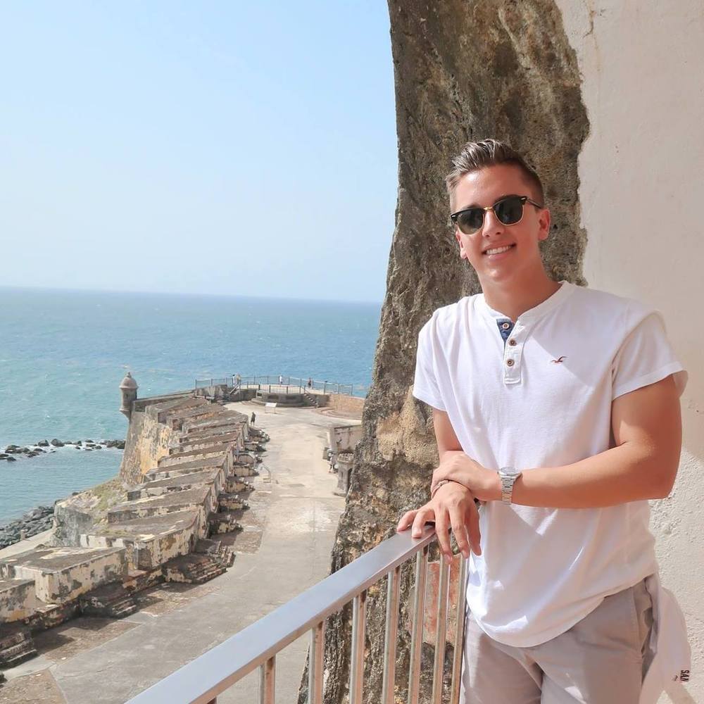 Meet your Posher, Kagen